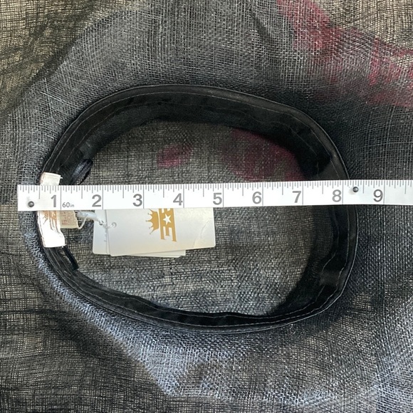 Gorgeous Derby Hat Flax Black W/Fuchsia Feathers - Picture 13 of 15